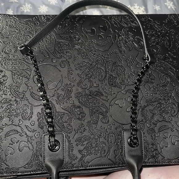 Betsey Johnson Black Embossed Shoulder Bag - Picture 10 of 15